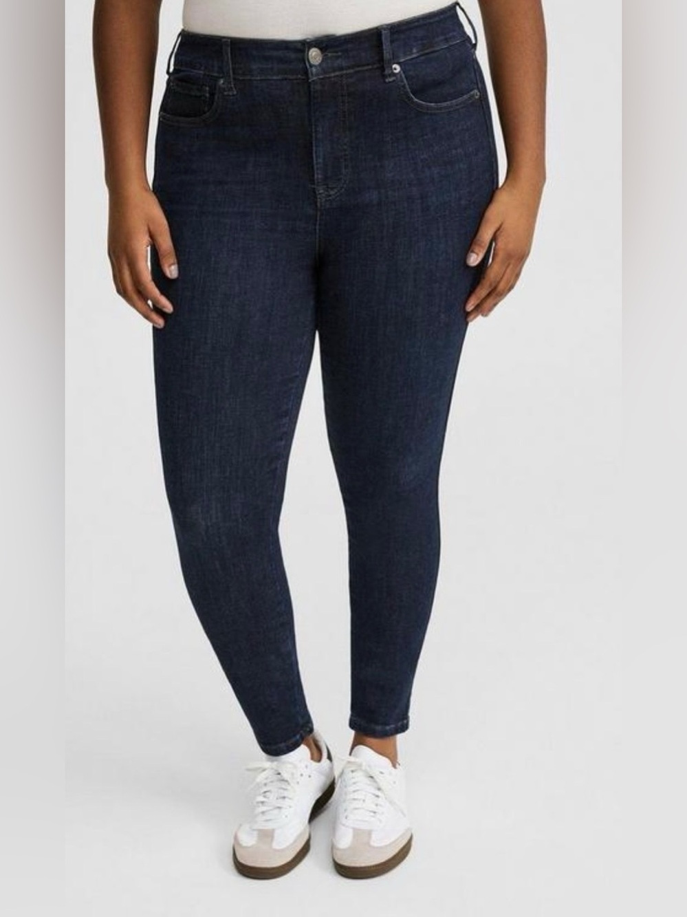 Torrid Limitless Stretch Dark Blue Jean stretches up to three sizes 16-20 NWT